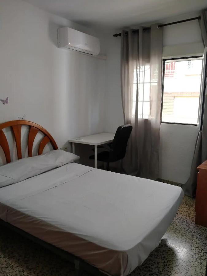 Apartamento 3 Dormitorios Frente A Hospital De Traumatologia 그라나다 외부 사진