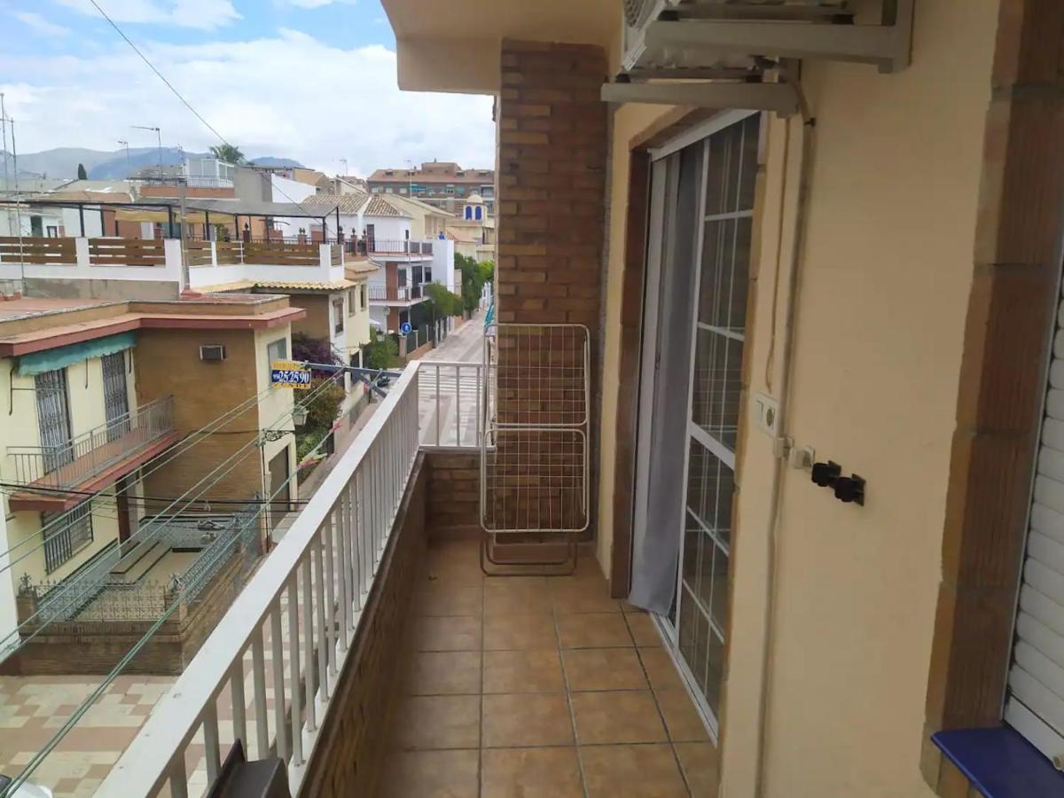 Apartamento 3 Dormitorios Frente A Hospital De Traumatologia 그라나다 외부 사진